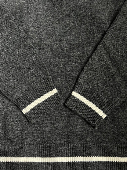 CASHMERE WOOL V-NECK SWEATER - GREY & WHITE