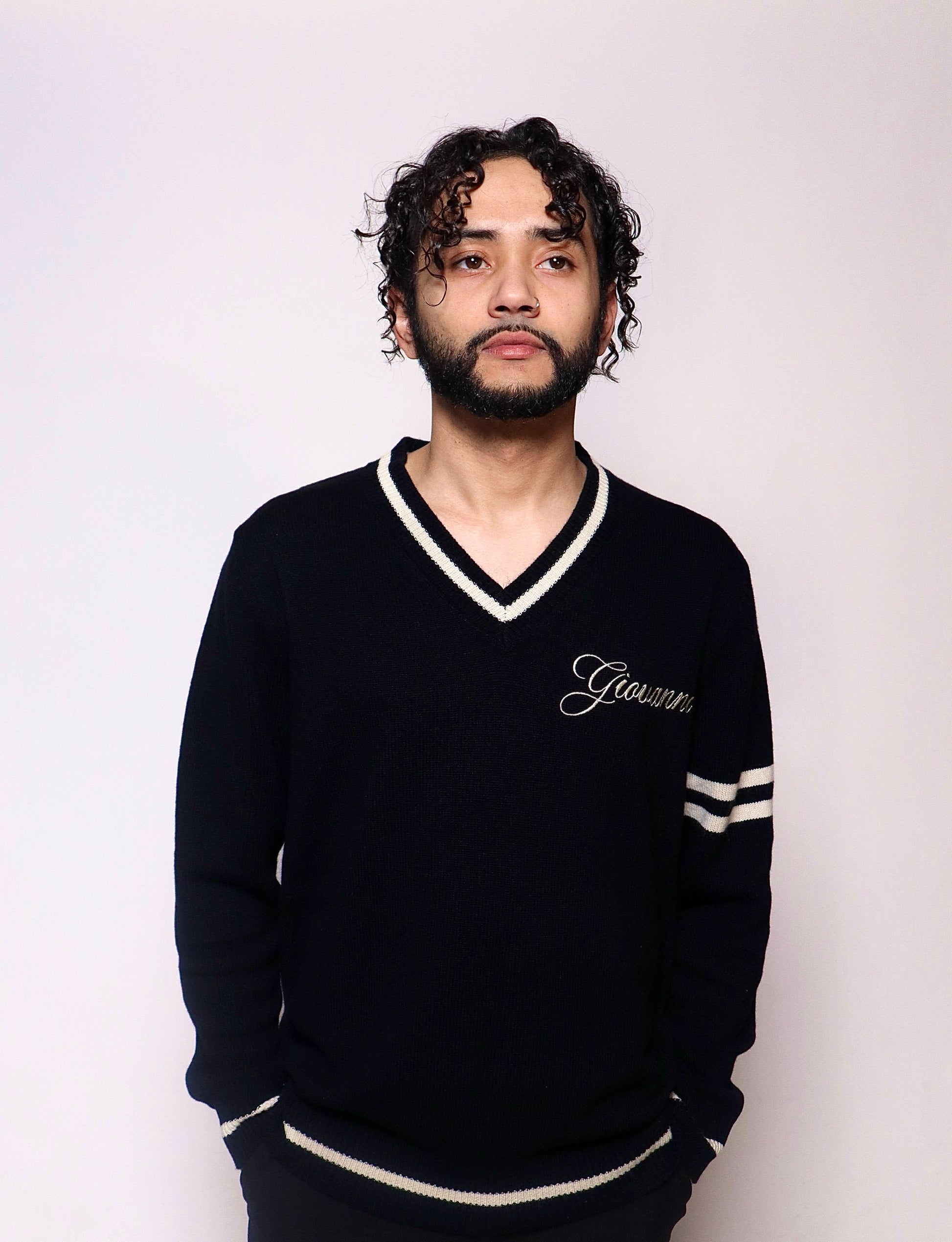 ITALIAN CASHMERE WOOL V-NECK SWEATER - DIOS GIOVANNI