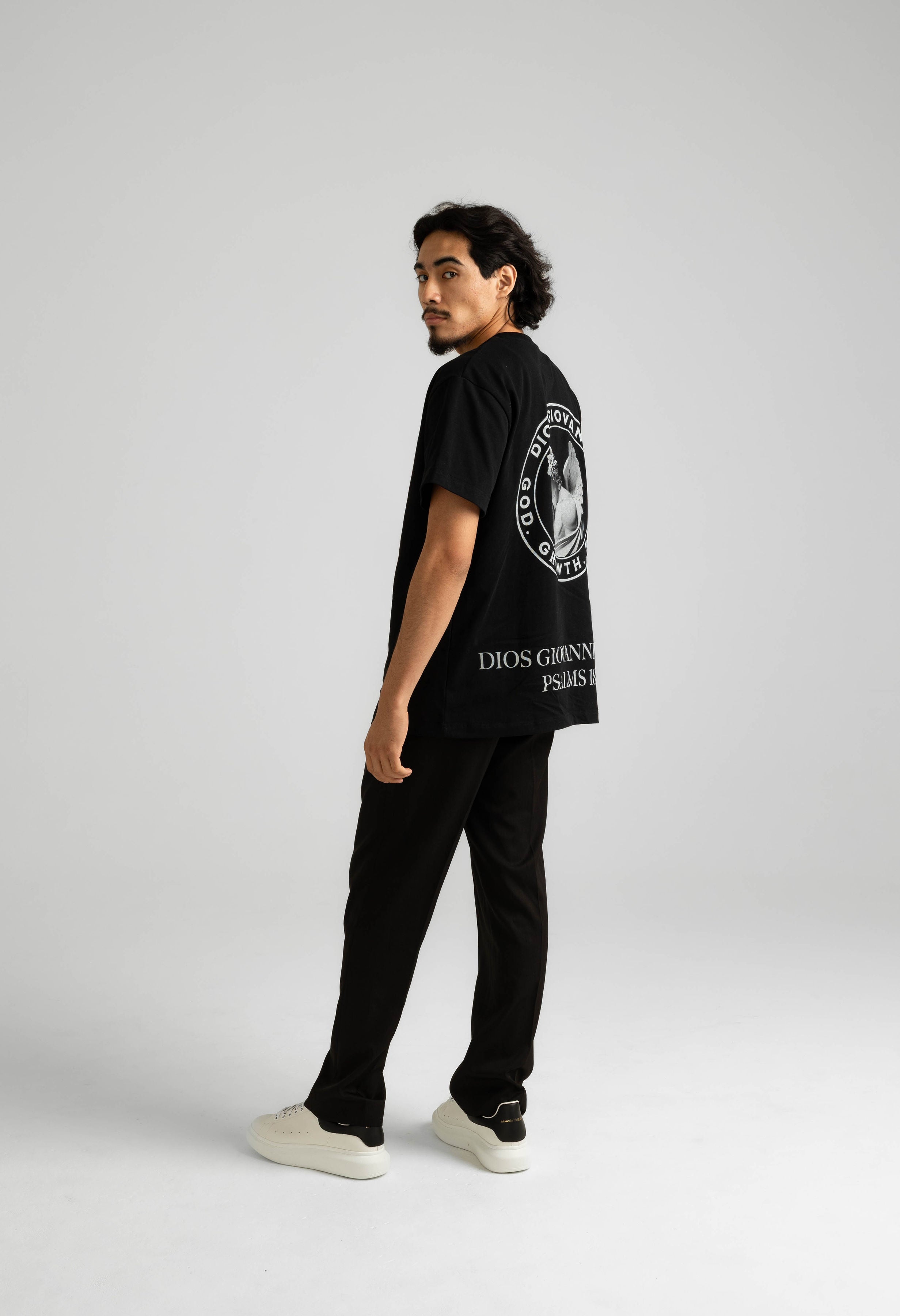 SIGNATURE LUXE OVERSIZED TEE