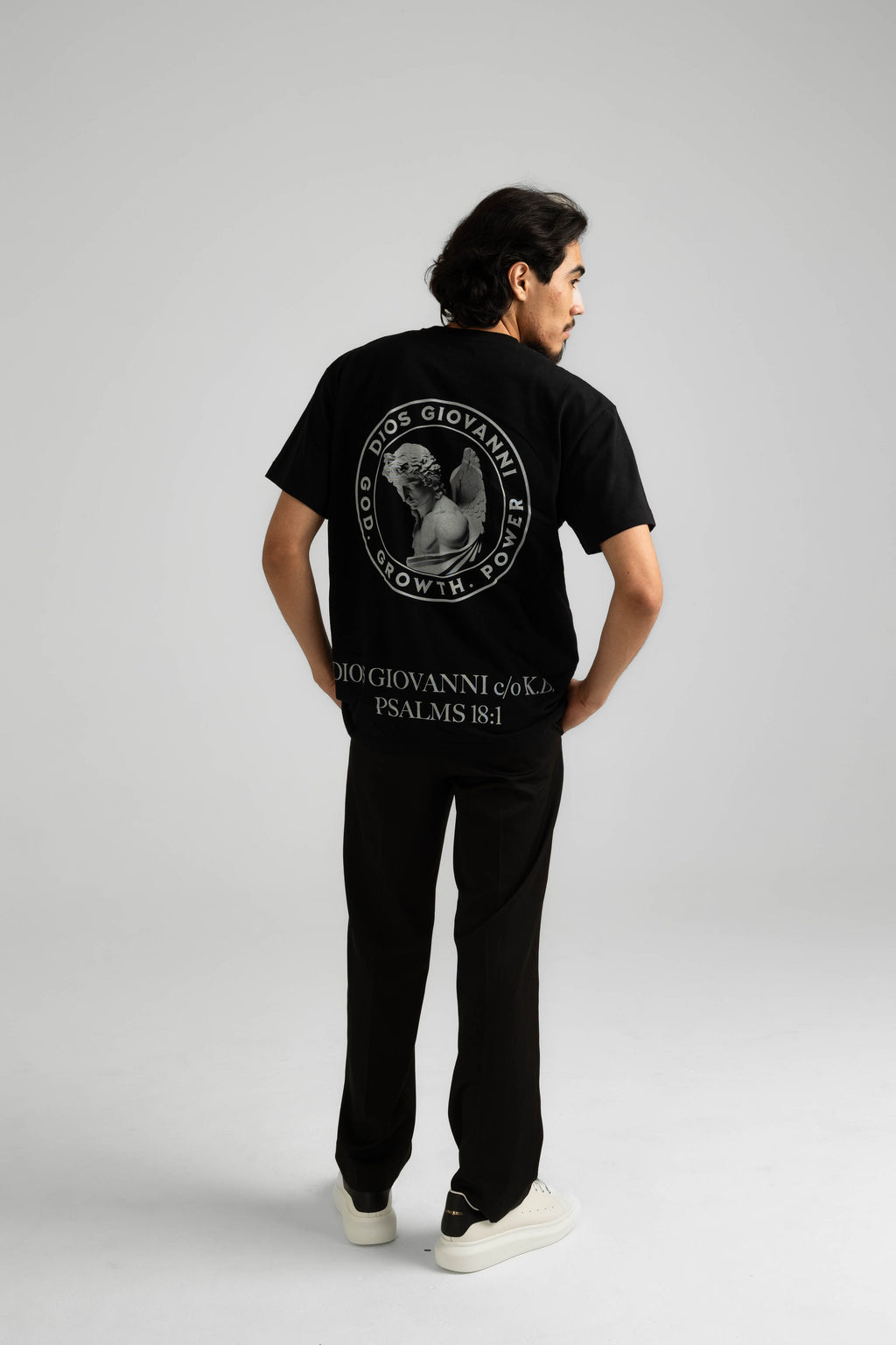 SIGNATURE LUXE OVERSIZED TEE