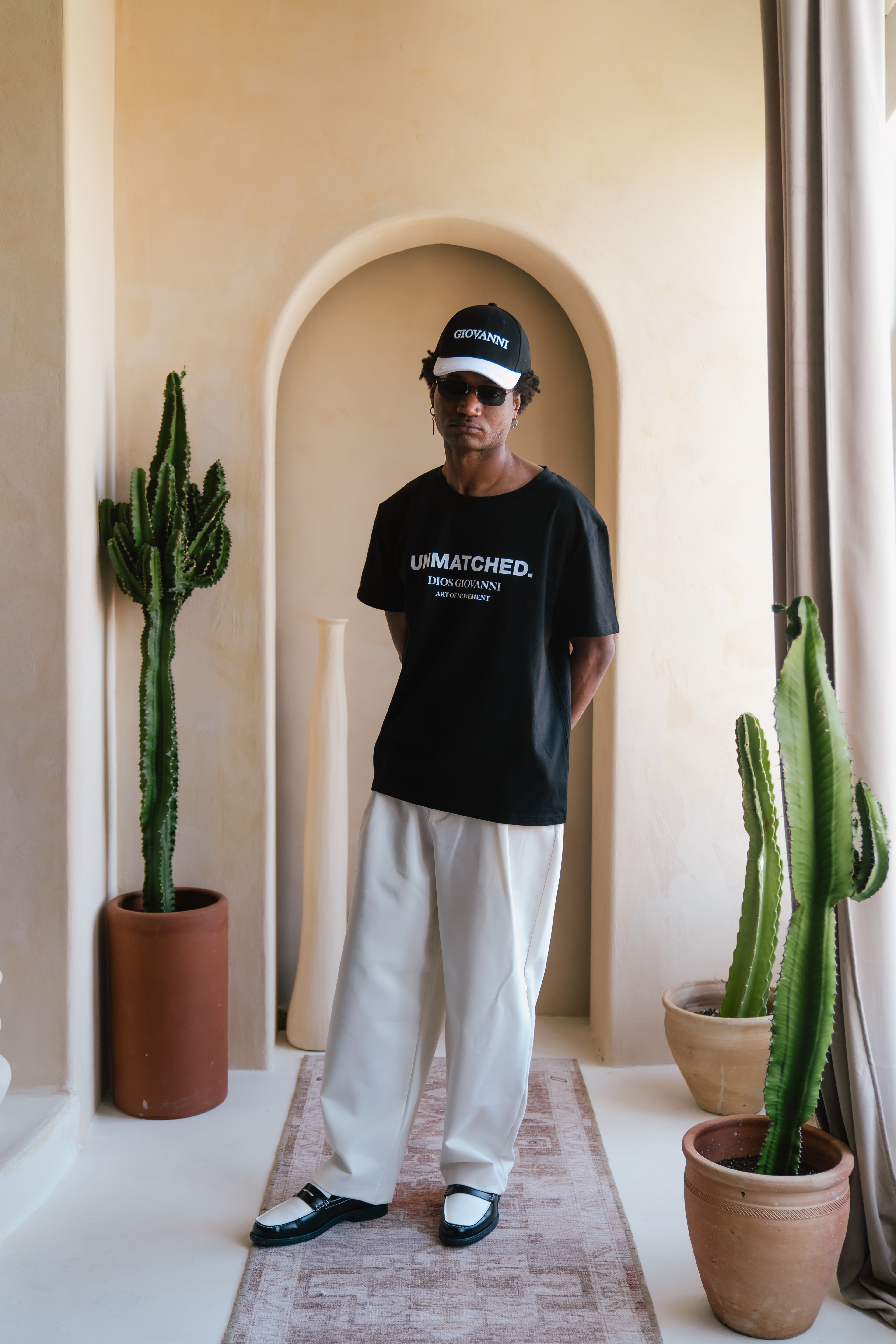 GIOVANNI UNMATCHED TEE DIOS GIOVANNI