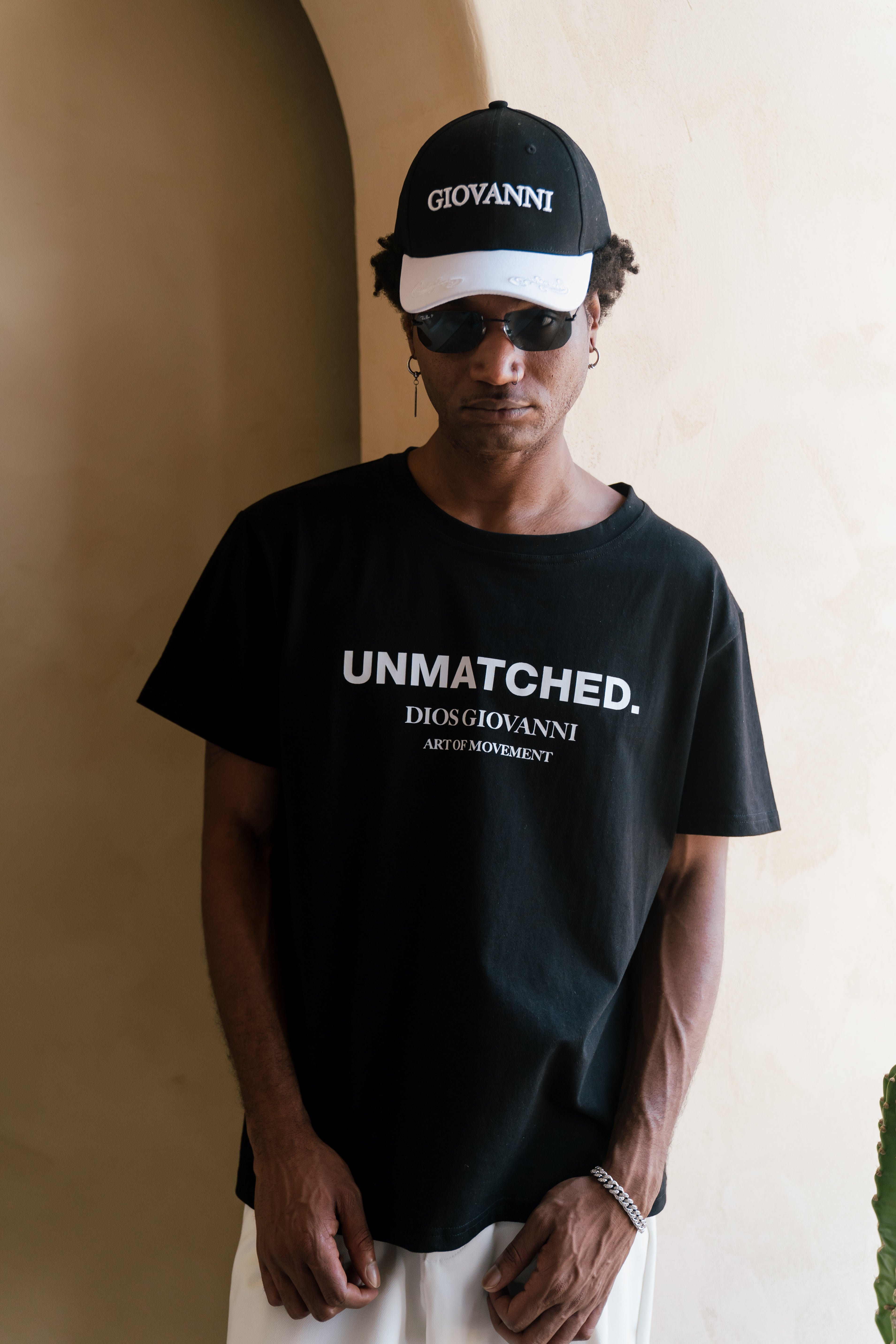 GIOVANNI UNMATCHED TEE DIOS GIOVANNI