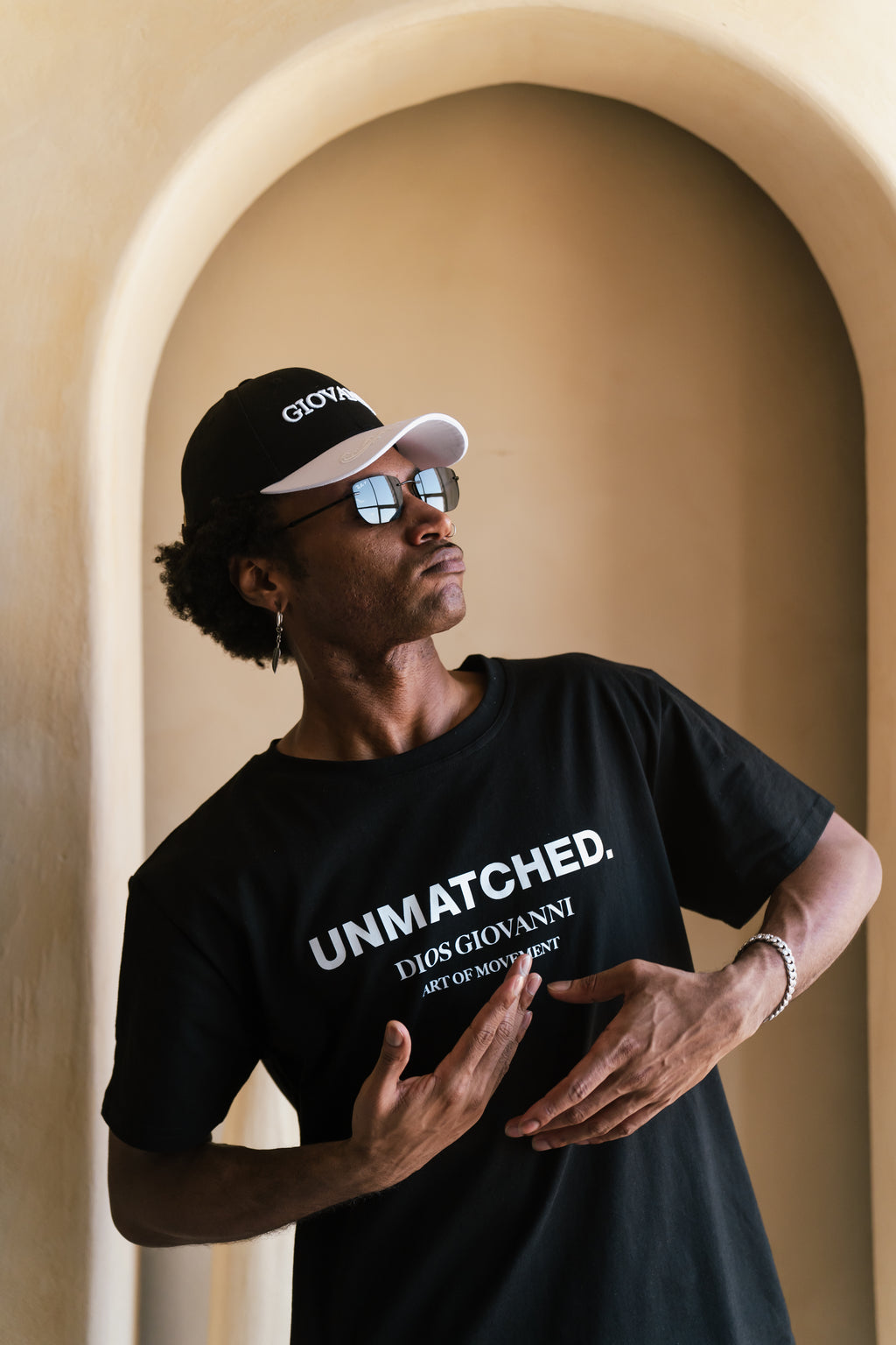 GIOVANNI UNMATCHED TEE DIOS GIOVANNI