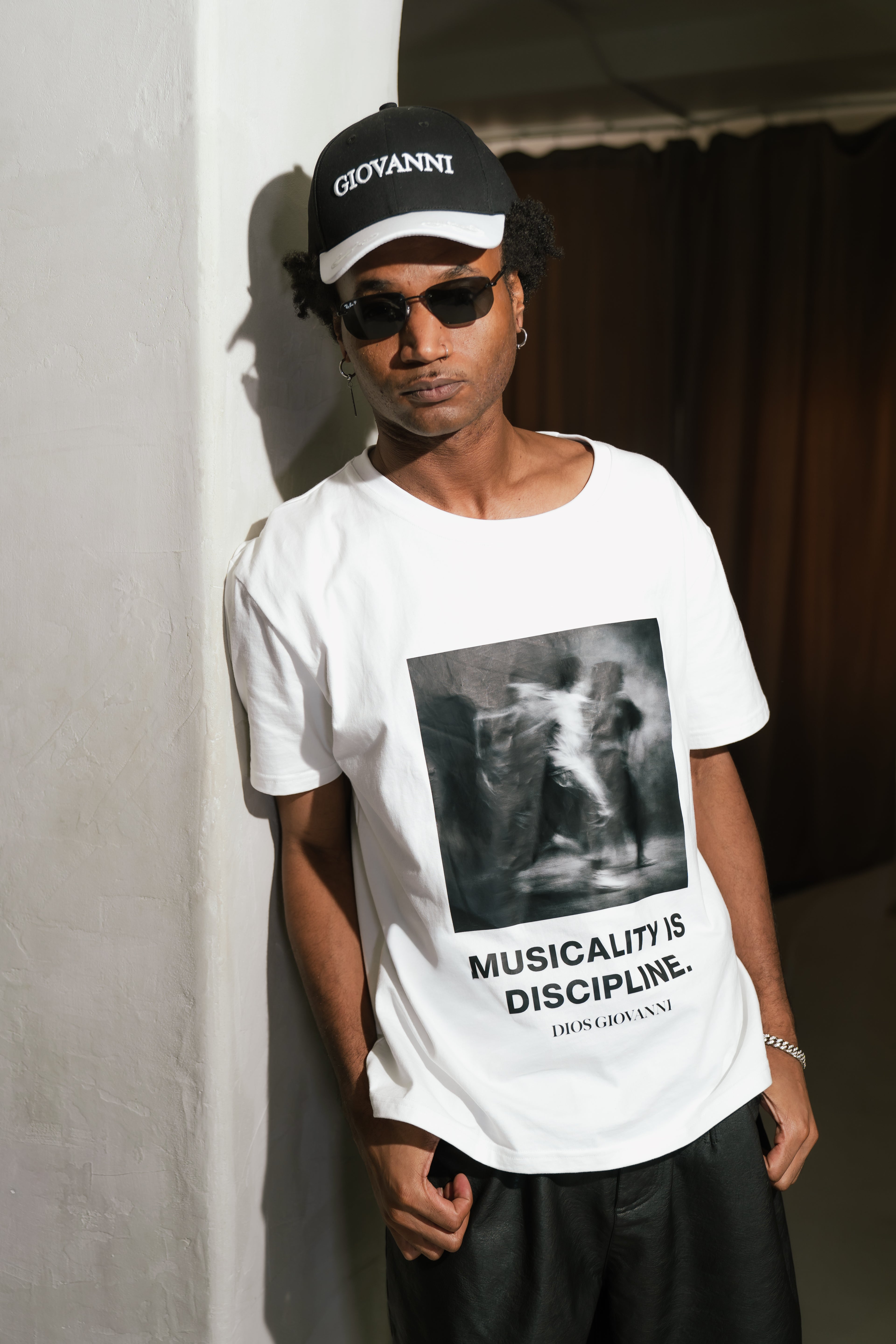 GIOVANNI MUSICALITY TEE DIOS GIOVANNI