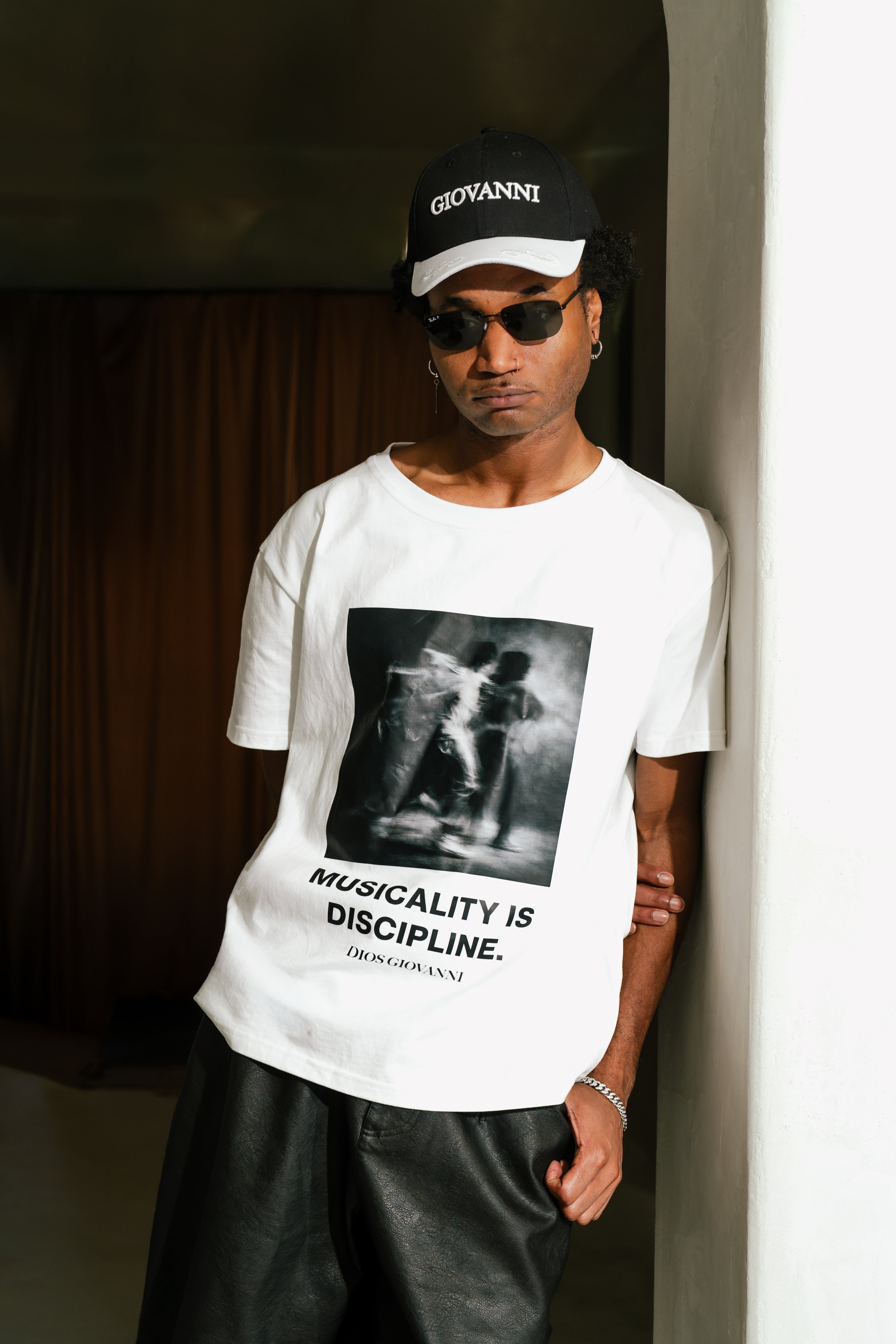 GIOVANNI MUSICALITY TEE DIOS GIOVANNI