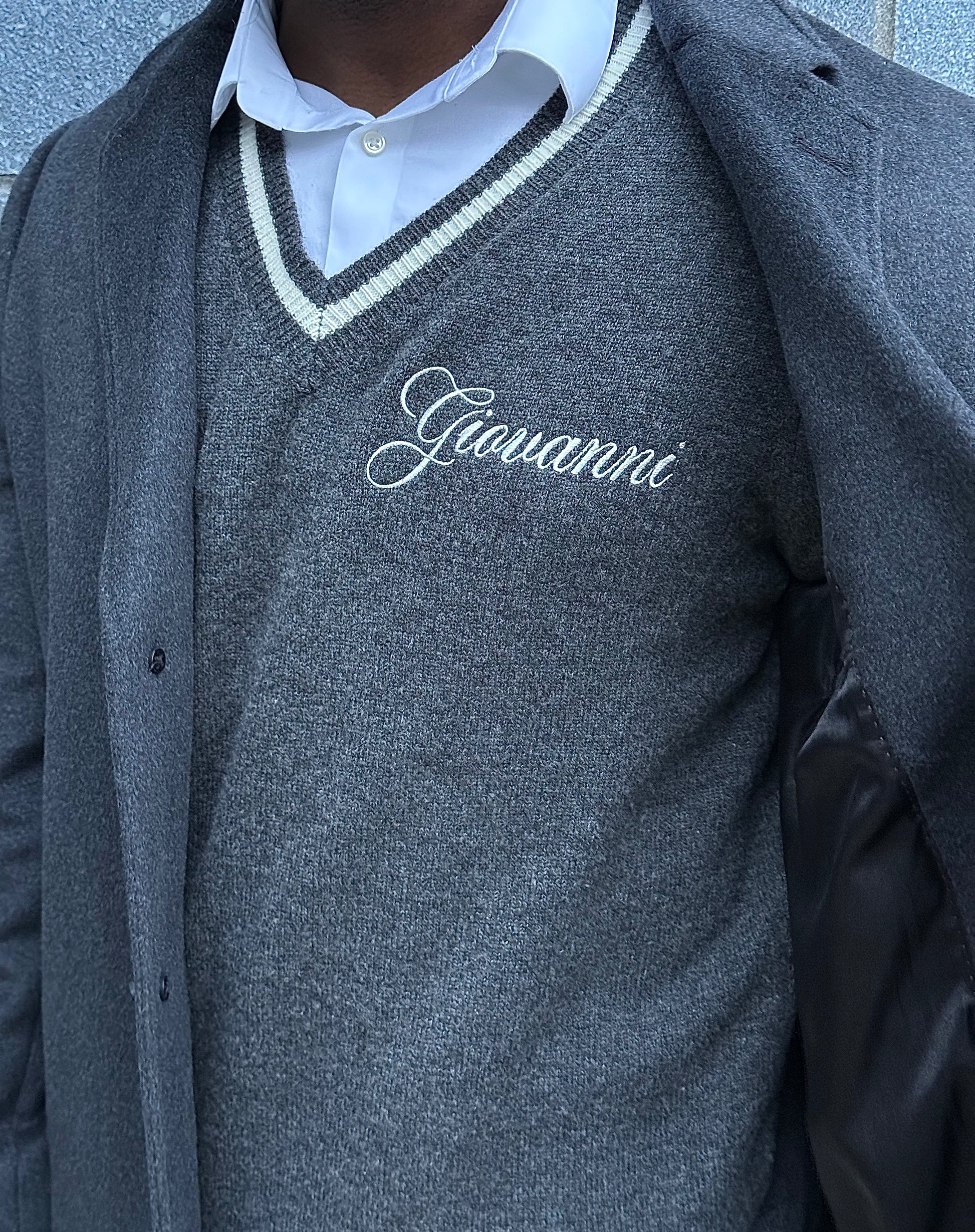 ITALIAN CASHMERE WOOL V-NECK SWEATER - DIOS GIOVANNI